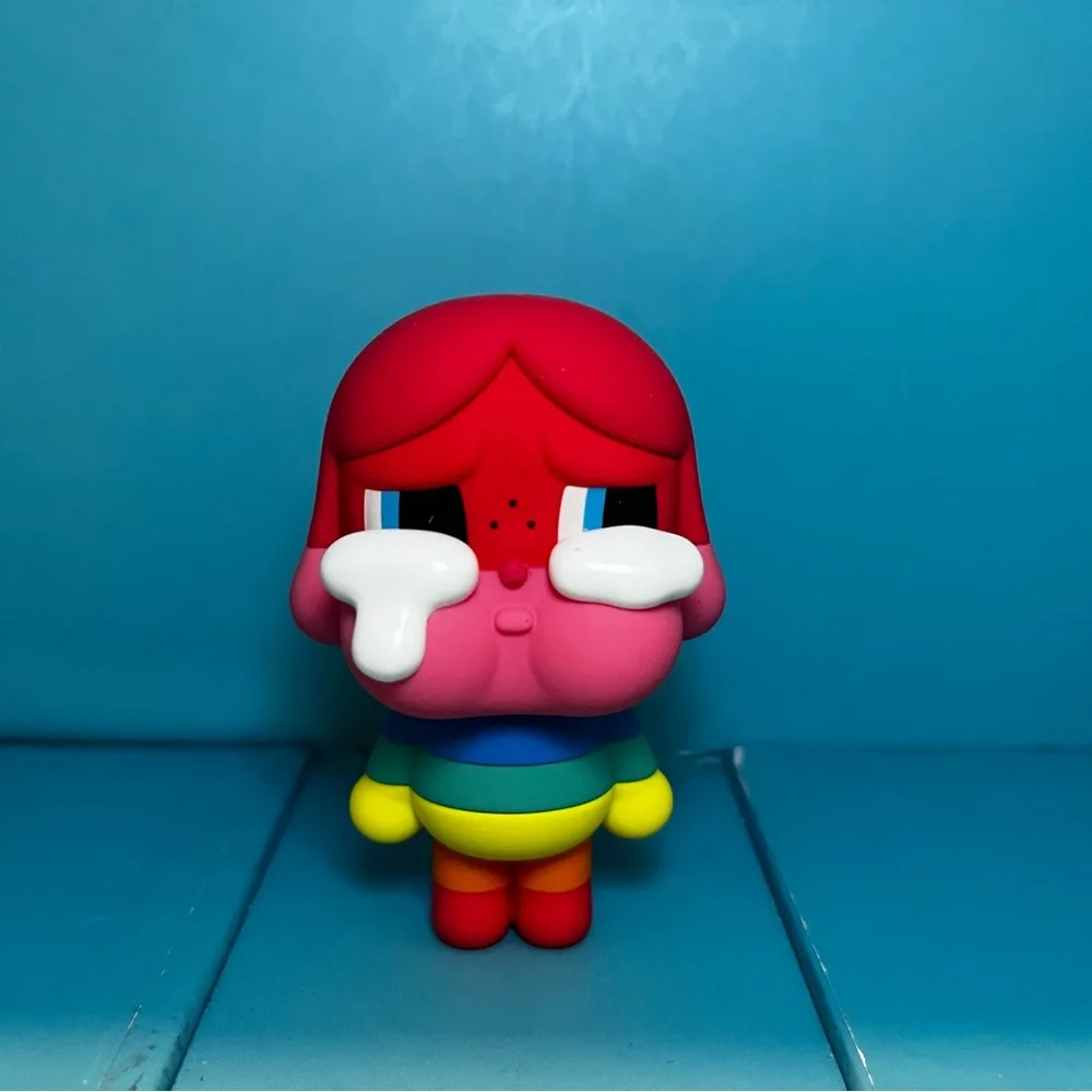 Pop Mart - Crybaby Crying Again - Love is Love Figure - Picture 2 of 11